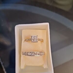 Elegant 10K White Gold Women's Wedding Ring Set * Size 6 *